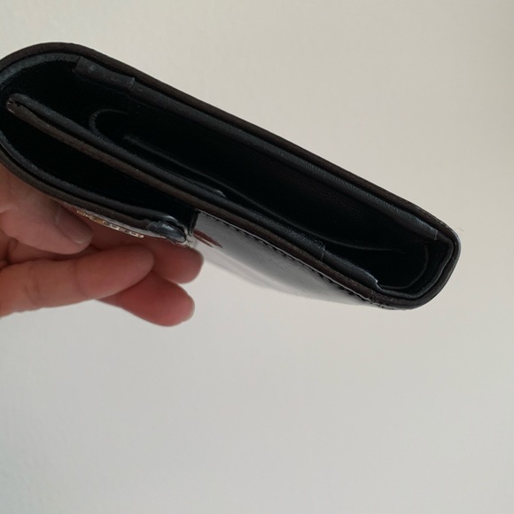 Chanel Wallet - Picture 3 of 8